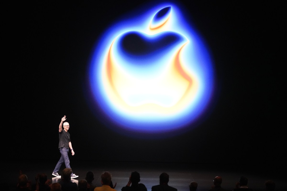 Apple đòi 15% cả khi anh em mua ngoài App Store — Toà bắt lộ bài