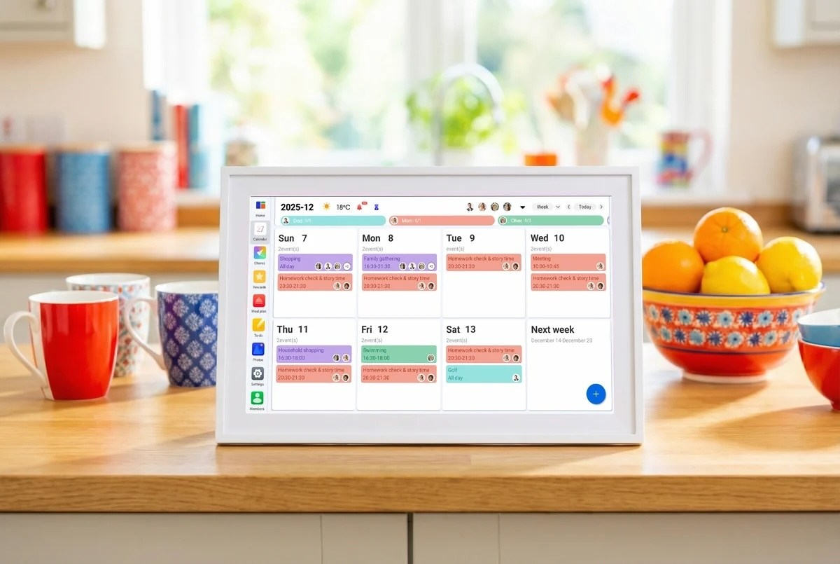 Lịch treo tường thông minh Linkdaze — món hiếm dám không thu phí thuê bao