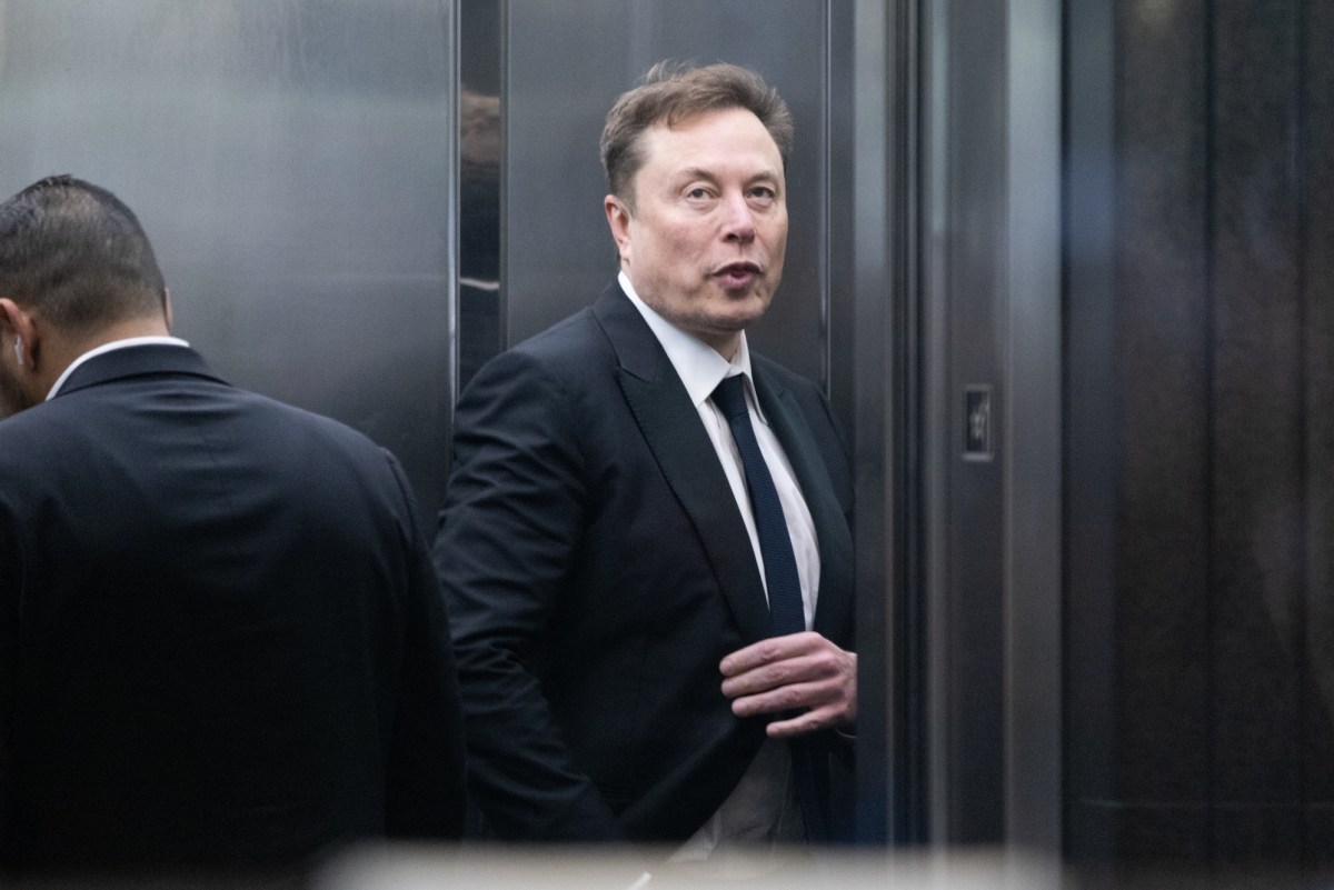 Musk hứa Hyperloop Austin – San Antonio dưới 30 phút — sau một video AI viễn tưởng
