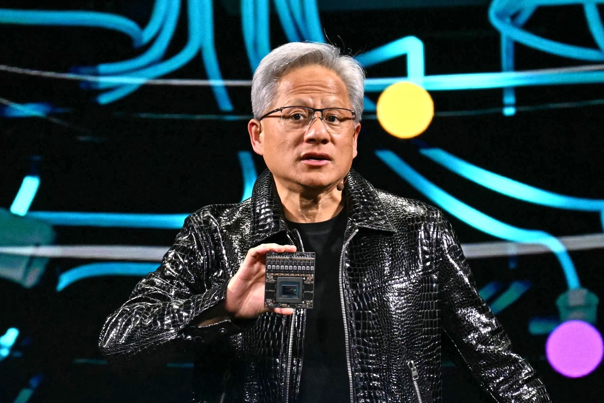 Nvidia chốt mua Hugging Face 12,9 tỷ đô — mua luôn cái sân chơi mà đối thủ đang tìm cách rời bỏ