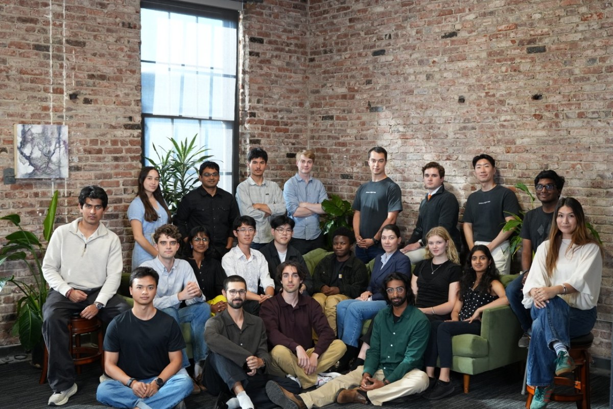 Startup chấm điểm AI gọi 40 triệu USD — vì benchmark cũ đã bị qua mặt từ lâu